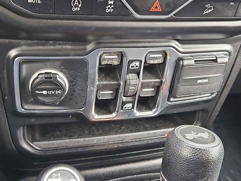 Used 2021 Jeep Wrangler Unlimited Sport image 28