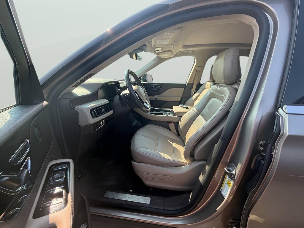 Used 2020 Lincoln Aviator Reserve w/ Equipment Group 201A RWD image 22