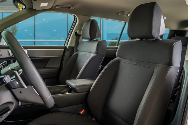 Certified 2026 Hyundai Santa Fe SE FWD image 33