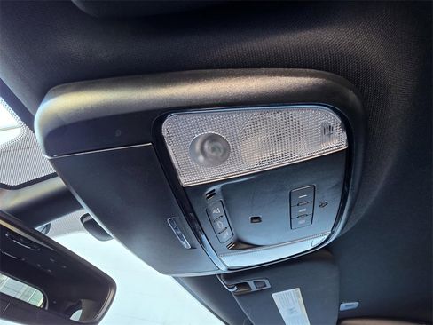 Used 2023 Dodge Durango GT image 28