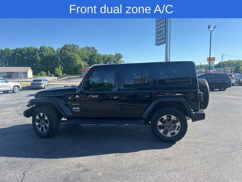 Used 2018 Jeep Wrangler Unlimited Sahara AWD/4WD image 7