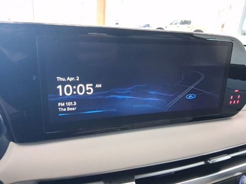 Used 2023 Hyundai Palisade Calligraphy image 12