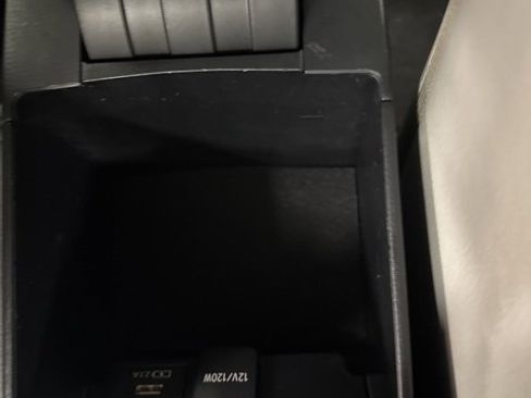 Used 2020 Toyota Corolla LE image 32