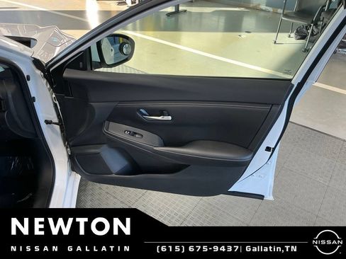 Used 2021 Nissan Sentra S FWD image 35