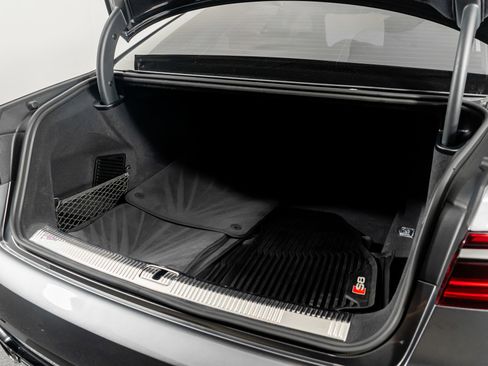 Used 2022 Audi S8 4.0T w/ S8 Executive Package image 57