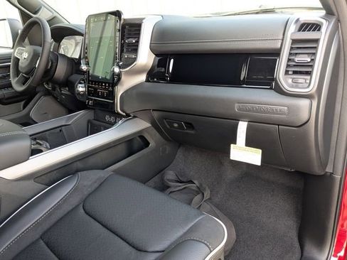 New 2026 RAM 1500 Laramie AWD/4WD image 31
