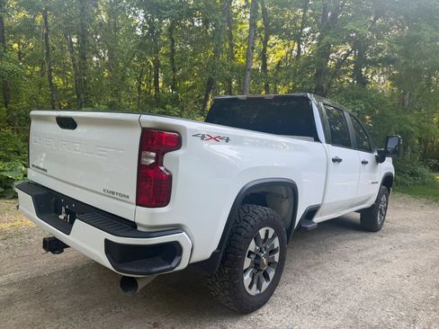 Used 2023 Chevrolet Silverado 2500 Custom w/ Custom Value Package AWD/4WD image 6