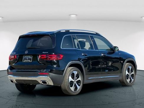 Certified 2024 Mercedes-Benz GLB 250 4MATIC w/ Exclusive Package image 7