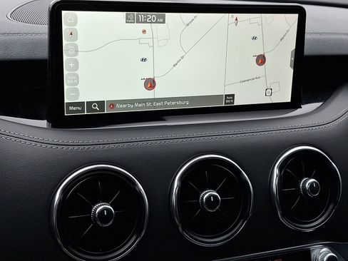 Used 2023 Kia Stinger GT2 image 17