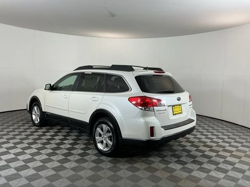 Used 2014 Subaru Outback 2.5i Limited w/ Moonroof Package AWD/4WD image 6