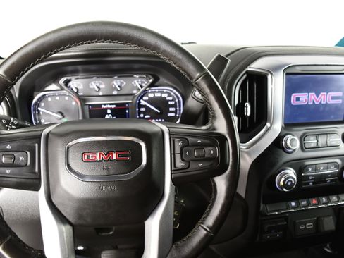 Used 2022 GMC Sierra 2500 SLE AWD/4WD image 18