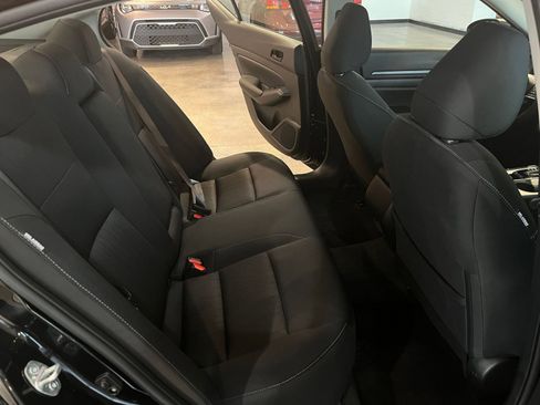 Used 2025 Nissan Altima 2.5 SV image 37