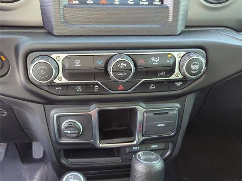 Used 2023 Jeep Wrangler Sport image 18