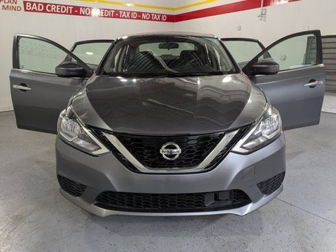 Used 2019 Nissan Sentra SV image 11