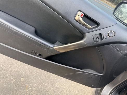 Used 2013 Hyundai Genesis 3.8 image 17