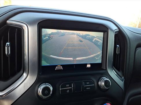 Used 2020 GMC Sierra 1500 Elevation w/ Elevation Value Package image 12