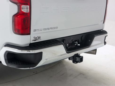 Used 2024 Chevrolet Silverado 2500 LT AWD/4WD image 10