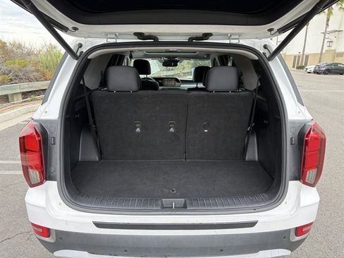 Used 2020 Hyundai Palisade SEL w/ Premium Package FWD image 22