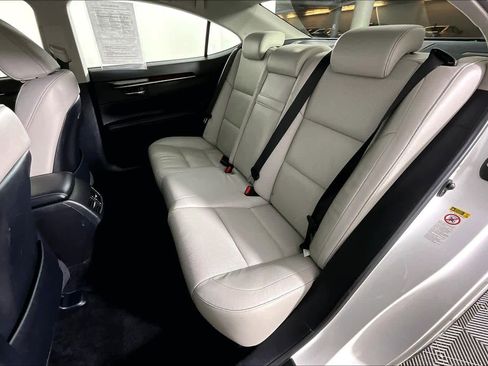 Used 2013 Lexus ES 350 image 18