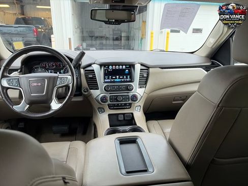 Used 2020 GMC Yukon SLT w/ Premium Edition AWD/4WD image 12