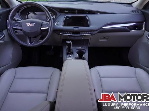 Used 2023 Cadillac XT4 Luxury FWD image 10