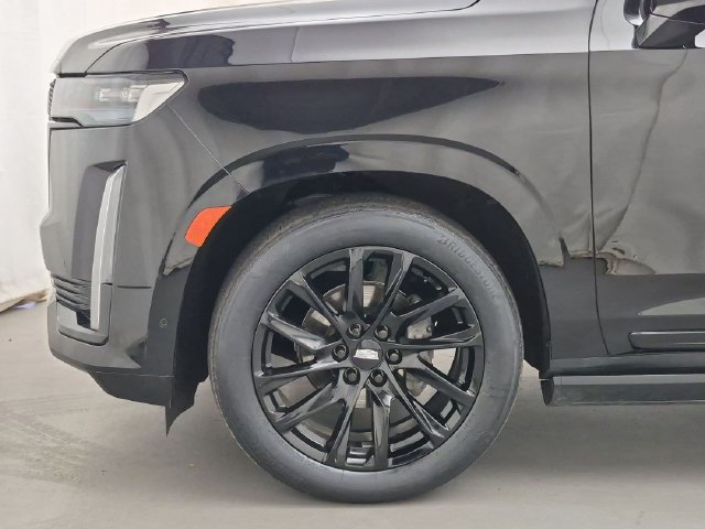 Certified 2023 Cadillac Escalade Sport Platinum w/ LPO, ONYX Package AWD/4WD image 29
