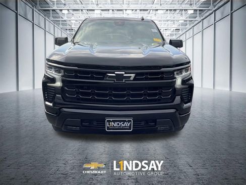 Used 2022 Chevrolet Silverado 1500 RST image 3