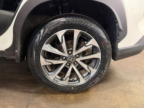 Certified 2023 Toyota Corolla Cross XLE FWD image 26