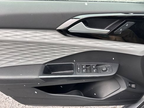 Used 2022 Volkswagen Taos S w/ IQ Drive S Package image 40