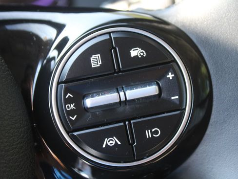 Certified 2025 Kia Soul EX FWD image 30