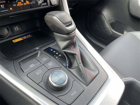 Used 2025 Toyota RAV4 XSE image 32