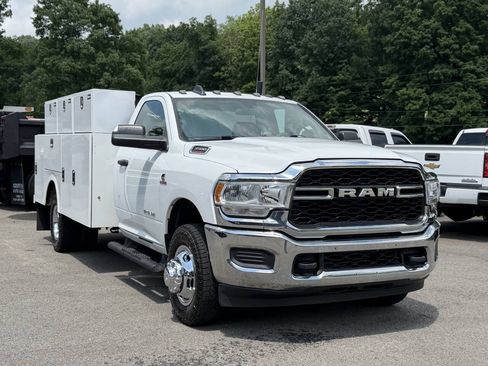 Used 2022 RAM 3500 Tradesman AWD/4WD image 11
