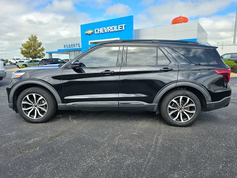 Used 2020 Ford Explorer ST w/ Premium Technology Package AWD/4WD image 3