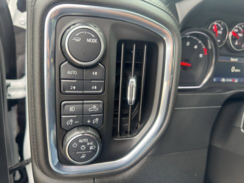 Used 2021 Chevrolet Silverado 2500 LTZ w/ LTZ Convenience Package AWD/4WD image 29
