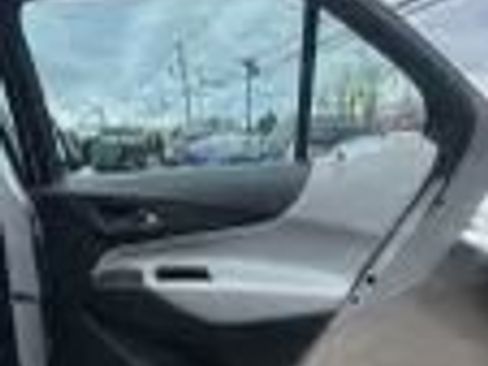Used 2022 Chevrolet Equinox LS AWD/4WD image 22