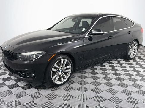 Used 2018 BMW 330i Gran Turismo xDrive AWD/4WD image 6