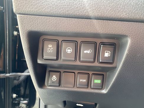 Used 2019 Nissan Rogue SL w/ Premium Package image 23