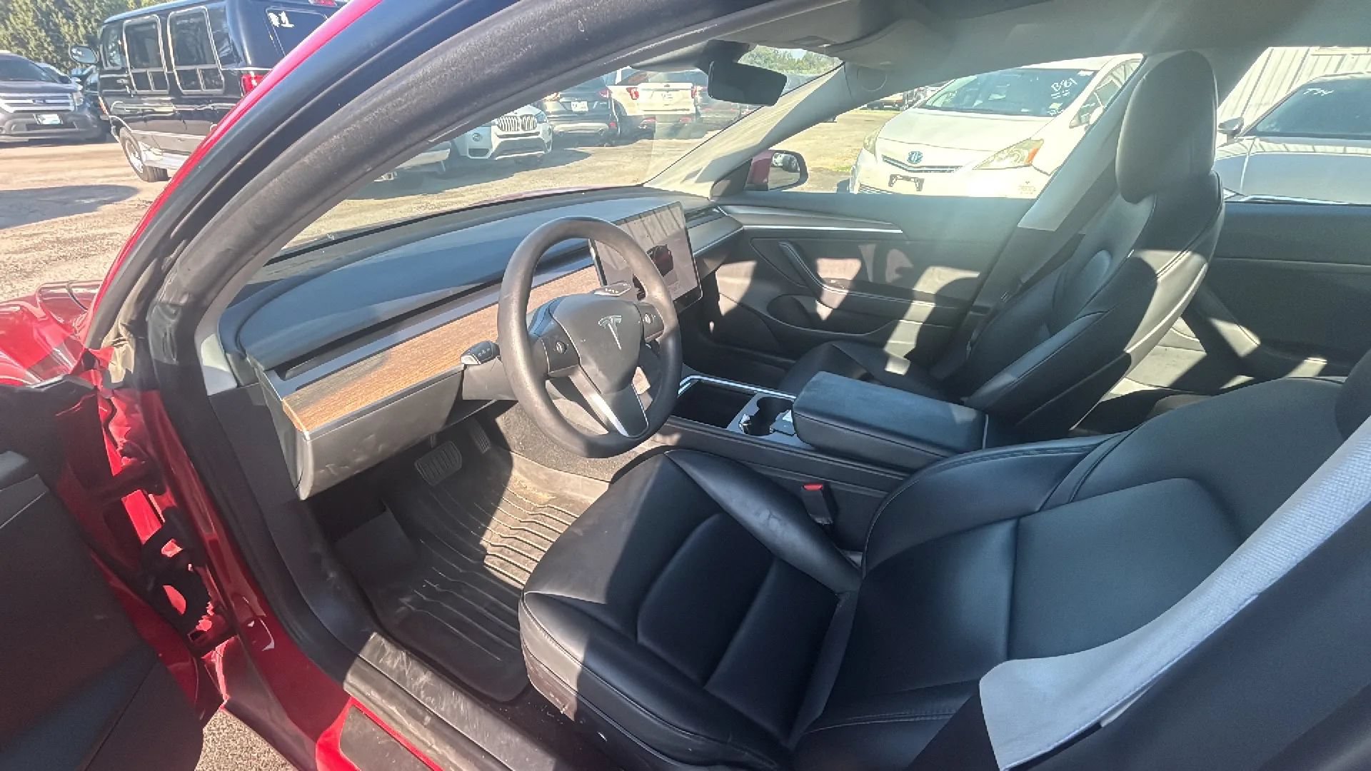 Used 2023 Tesla Model 3 Standard Range RWD image 4