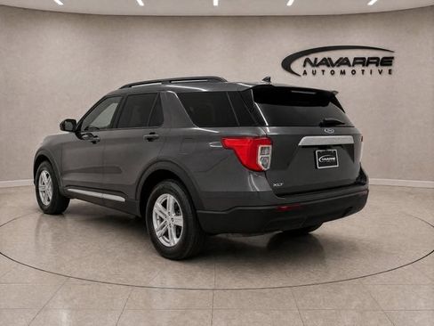 Used 2022 Ford Explorer XLT RWD image 5