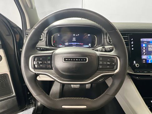 Used 2022 Jeep Wagoneer Series III w/ Convenience Group I image 17