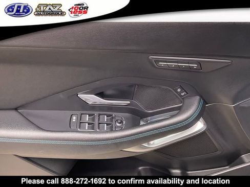 Used 2020 Jaguar E-PACE R-Dynamic S image 11