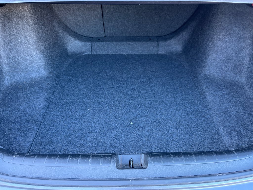 Used 2018 Honda Accord Touring image 13