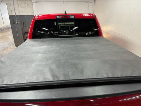 Used 2019 RAM 1500 Big Horn AWD/4WD image 10