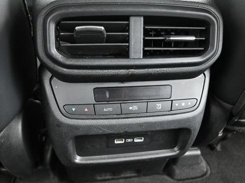 Used 2023 Honda Pilot EX-L image 19