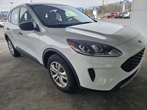 Used 2022 Ford Escape S image 7