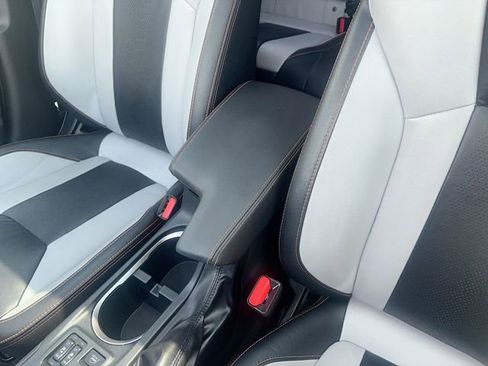 Used 2020 Subaru Crosstrek 2.0i Limited w/ Moonroof Package w/Navigation image 21