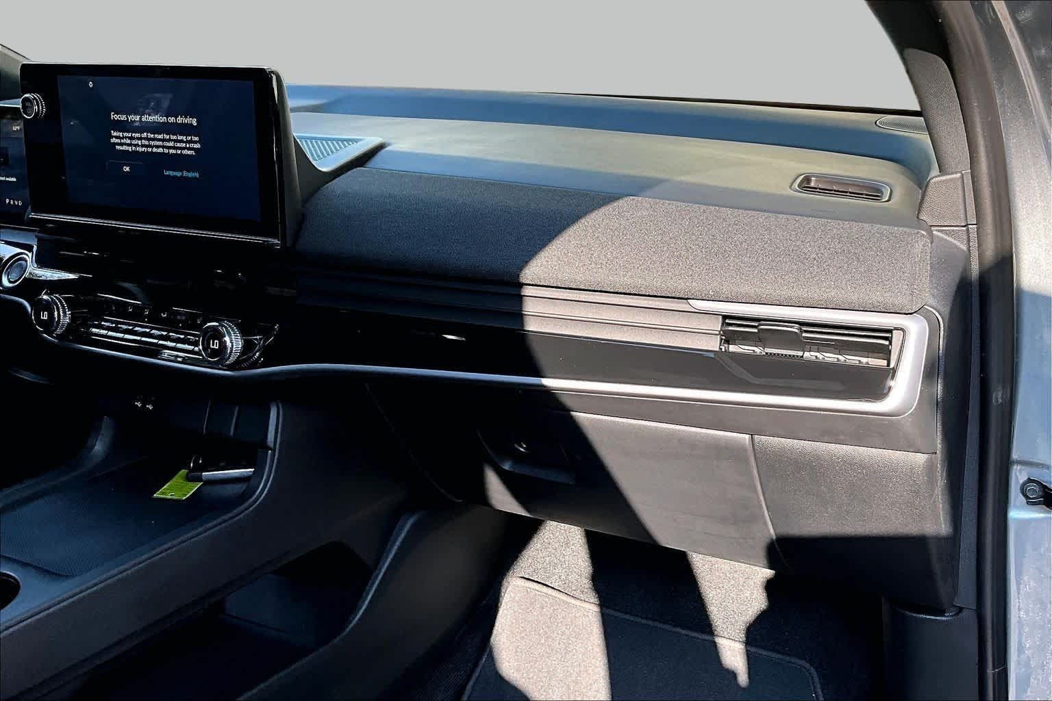 Used 2024 Honda Prologue EX image 17