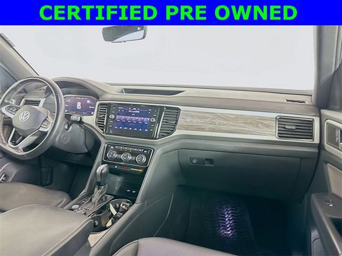 Used 2022 Volkswagen Atlas Cross Sport SE w/ Black Wheel Package image 22