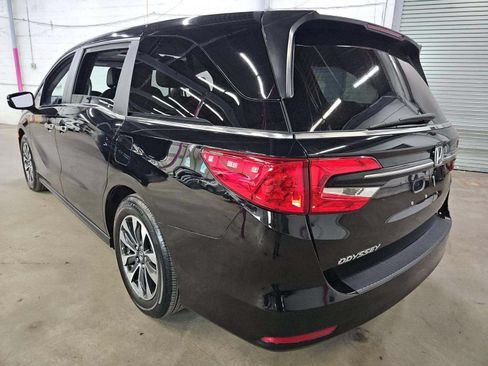 Used 2023 Honda Odyssey EX-L image 2