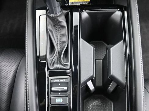 Used 2023 Honda Accord Touring image 18
